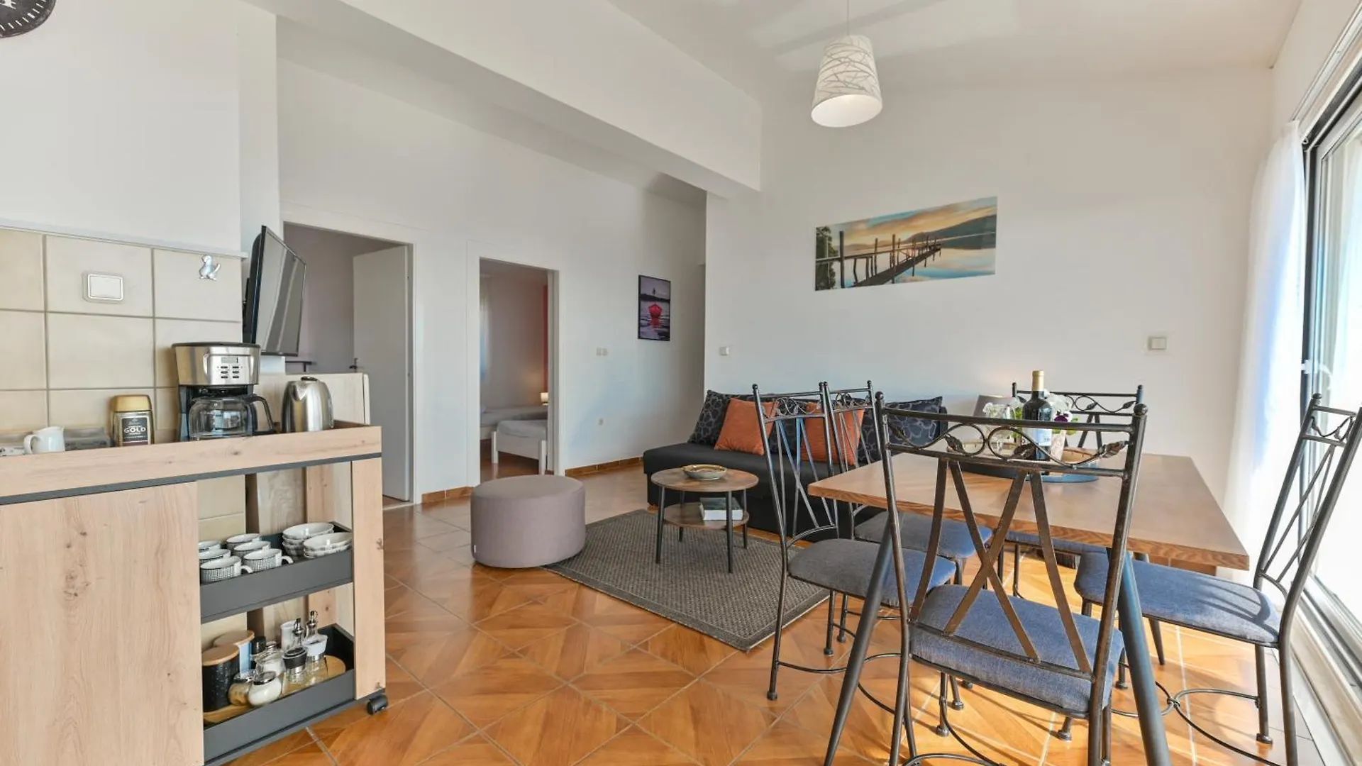 Villa Grande Vista - Spacious 3 Bedroom Apartment With Large Terrace And Fantastic Sea View Trogir Croatia
